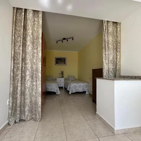 Apartamento En La Con El Territorio Común En *