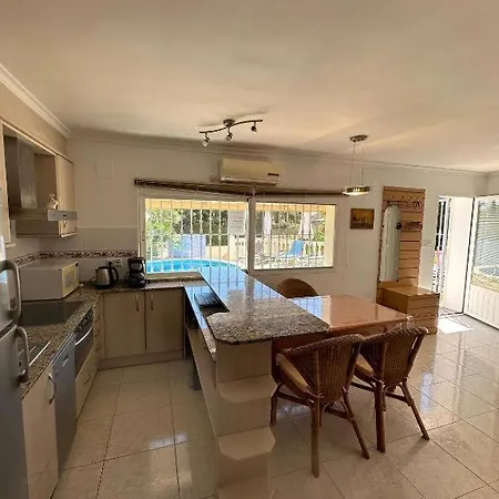 Apartamento En La Con El Territorio Común En