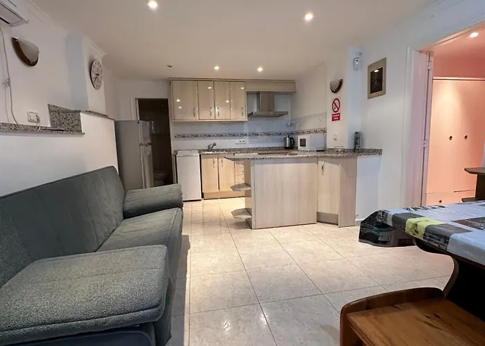 En La Con El Territorio Comun En Кальпе